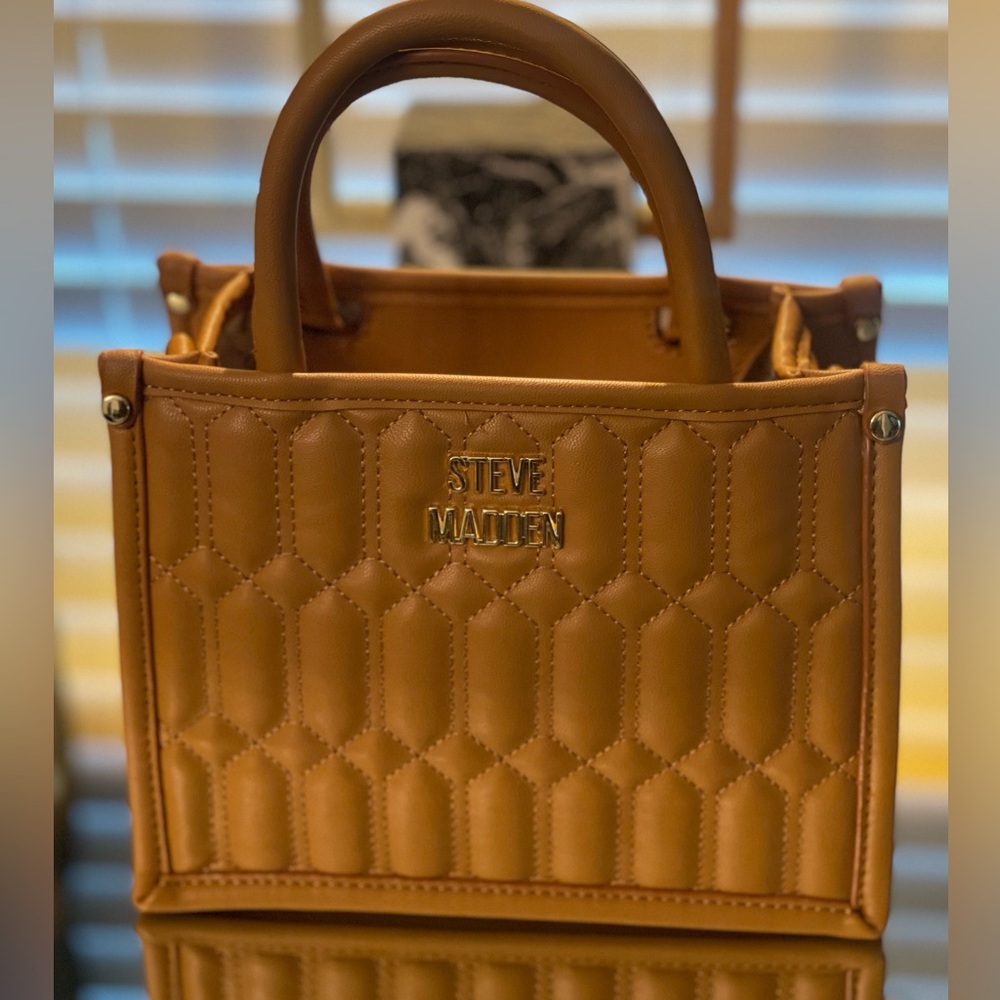 Steve Madden Bniko Quilted Crossbody Tote